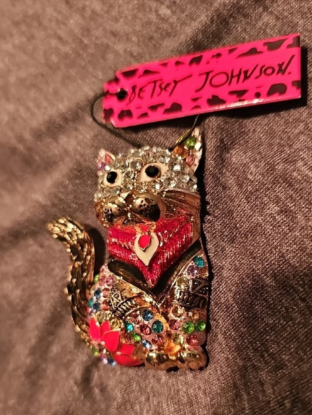 Betsey Johnson Gold Tone Jeweled Cat Brooch with Pink Tag